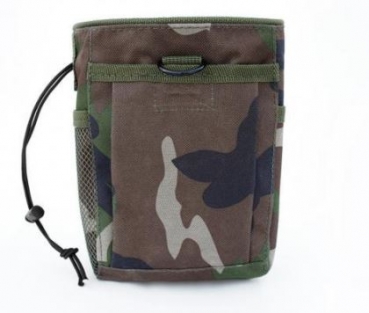 Praktische Leckerlie-Tasche "Goodie Bag" in Camouflage green